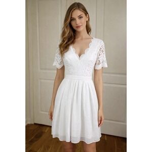 Lulus White Lace V-Neck Sleeveless Above Knee Length Dress S Wedding Cocktail
